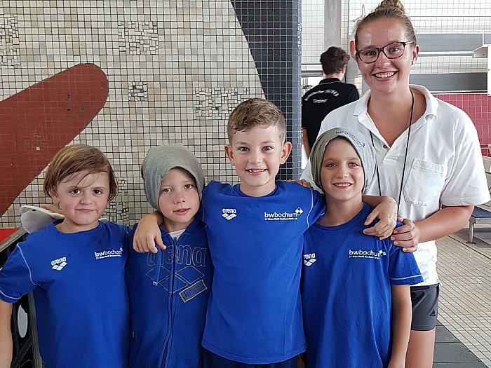 _bwbochum/medien/Schwimmen/Schwimmen_Fotos-2019/Ronsdorf_2019-09-19_Basiskader-Team-mit-Lea-Klimas_50.jpg