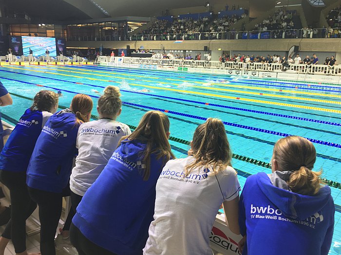 _bwbochum/medien/Schwimmen/Schwimmen_Fotos-2020/Euro-Meet-2020-Team-von-hinten.jpg
