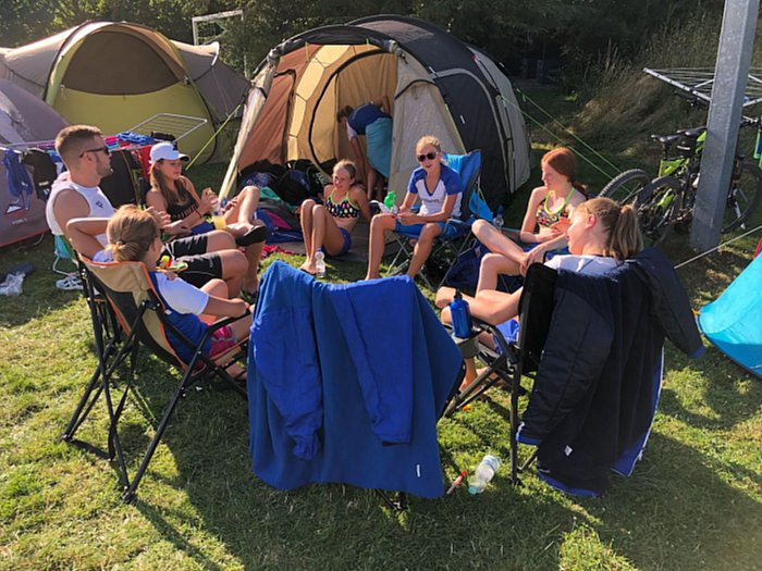 _bwbochum/medien/bilder_2018/2018_fotos_schwimmen/2018_07_08-Meschede-BWB-chillt-tagsueber.jpg